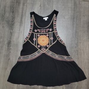 Xhiliration/Size:M/ Embroidered Tank
